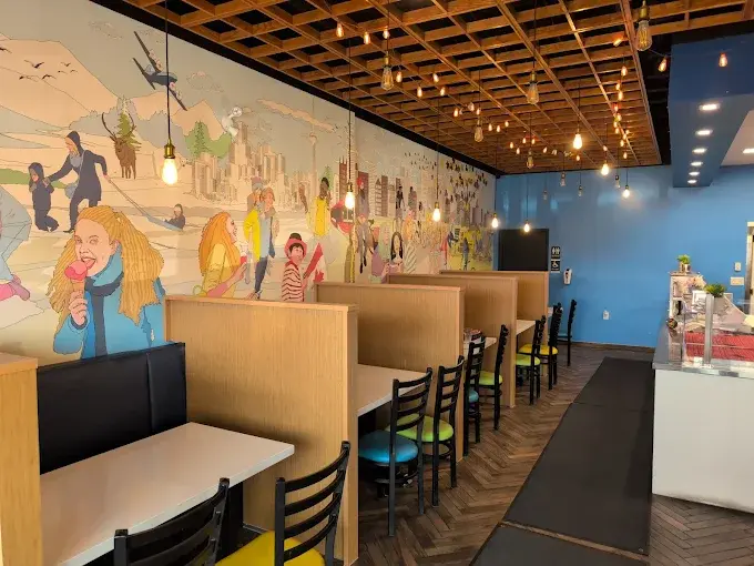 Roma's Pizzeria dining and pizza in Crescent Heights, northeast Calgary